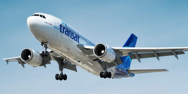 Air Transat reçoit une aide de 700 millions $ d’Ottawa et s’engage à rembourser ses clients