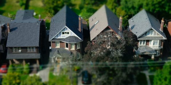 Le prix moyen d’un logement au Canada dépasse 800 000 $