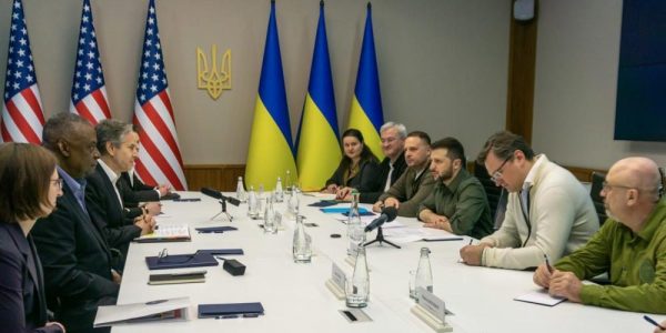 Washington pense que l’Ukraine peut vaincre la Russie, Moscou parle de Troisième guerre mondiale