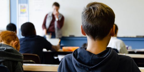 Québec veut renforcer la protection des élèves dans les écoles