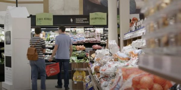 L’inflation ralentit à peine au Canada, et les aliments coutent de plus en plus cher