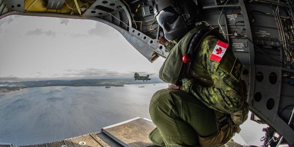 Une entreprise québécoise habillera l’armée grâce à un contrat de presque 4 milliards $