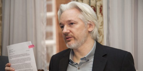 Des médias demandent à Washington d’abandonner les poursuites contre Julian Assange