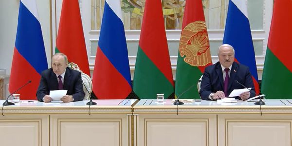 La Russie et la Biélorussie renforcent leur coopération militaire