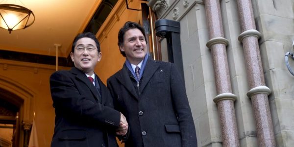 Ottawa appuie le doublement du budget militaire du Japon
