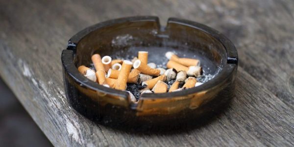 Québec hausse la taxe sur le tabac, mais elle reste la plus faible au pays