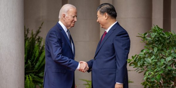 Les États-Unis et la Chine reprennent le dialogue malgré leurs désaccords