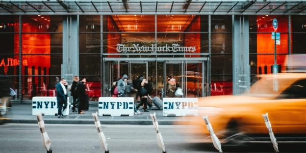 Le New York Times poursuit Microsoft et OpenAI