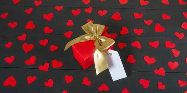 Plus de Québécois veulent acheter des cadeaux pour la Saint-Valentin