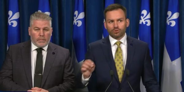 Le Parti québécois veut miser sur les robots pour remplacer les travailleurs temporaires 