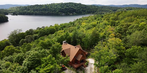 La propriété de vos rêves au cœur des Laurentides vous attend
