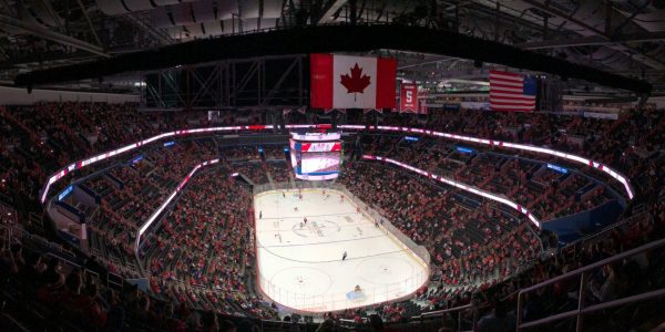 Rogers va renouveler ses droits pour diffuser les parties de la Ligue nationale de hockey