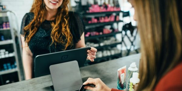 Les commerces de trois villes resteront ouverts jusqu’à 20 h la fin de semaine