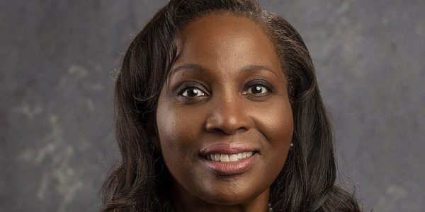 Une gouverneure de la banque centrale américaine saisit la justice contre Donald Trump