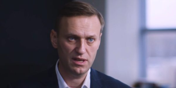 La veuve de l’opposant russe Alexeï Navalny dit que son mari a été empoisonné 
