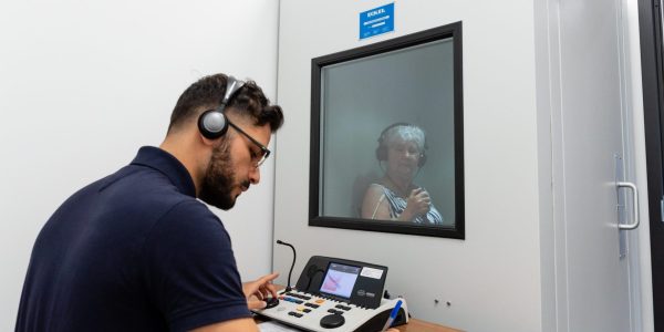 Votre proche n’entend plus comme avant ?