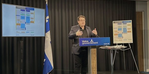 Québec veut réduire de moitié la durée des évaluations environnementales 