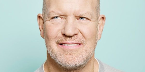 Le fondateur de Lululemon veut renouveler le C.A. de l’entreprise