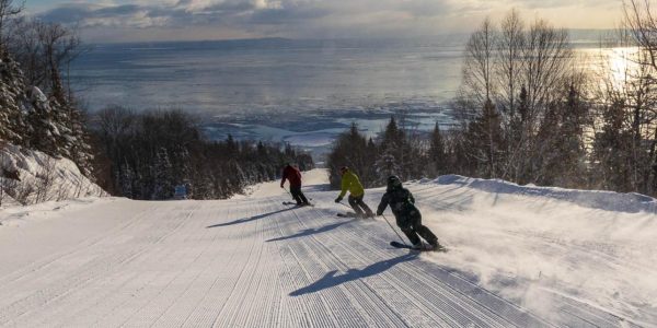 Le Massif de Charlevoix réouvre partiellement malgré une grève