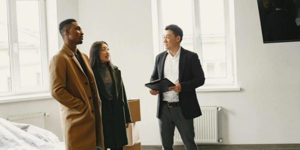 Faut-il se faire aider par un courtier immobilier pour acheter une propriété?