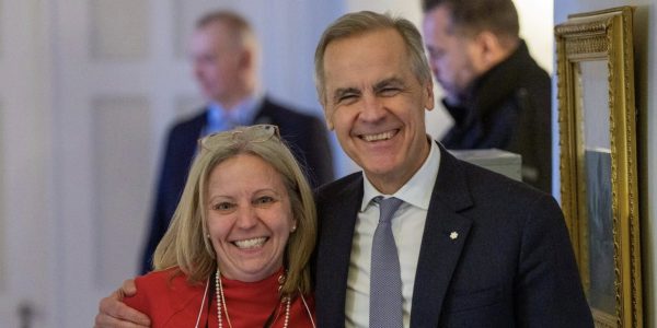 Une Québécoise à Paris, un ancien ministre fédéral à Londres 